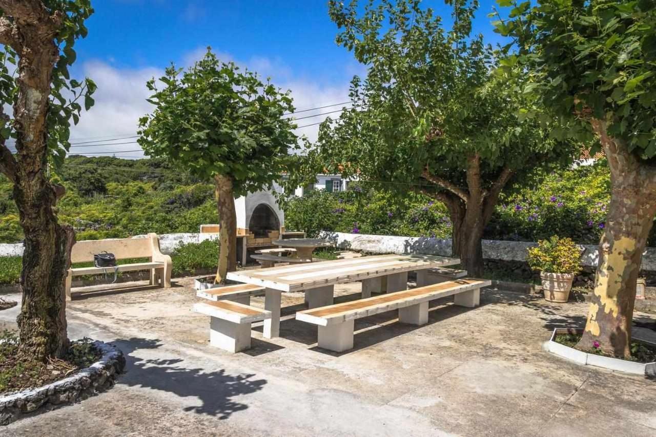 Villa Vivenda Gomes Al à Porto Martins Extérieur photo